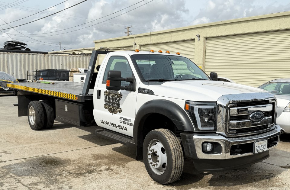 Luxury Towing 24/7 — RJ